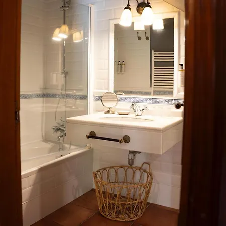 Hotel Snoe Pazo De Adran